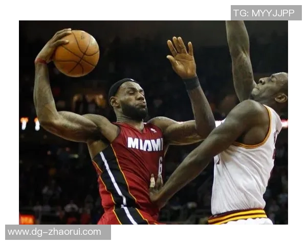 勇士与热火巅峰对决央视直播全程回顾精彩瞬间